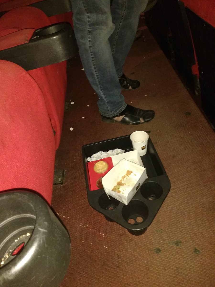 Prasad_garbhe's tweet image. Today we had an amazing experience @ PVR Nashik which is really worth sharing with you all. Apart from rude and irresponsible answers of staff we also had to bear with the superb cleanliness!!.. have a lool guys.. @PvR #Nashikccm @_PVRCinemas