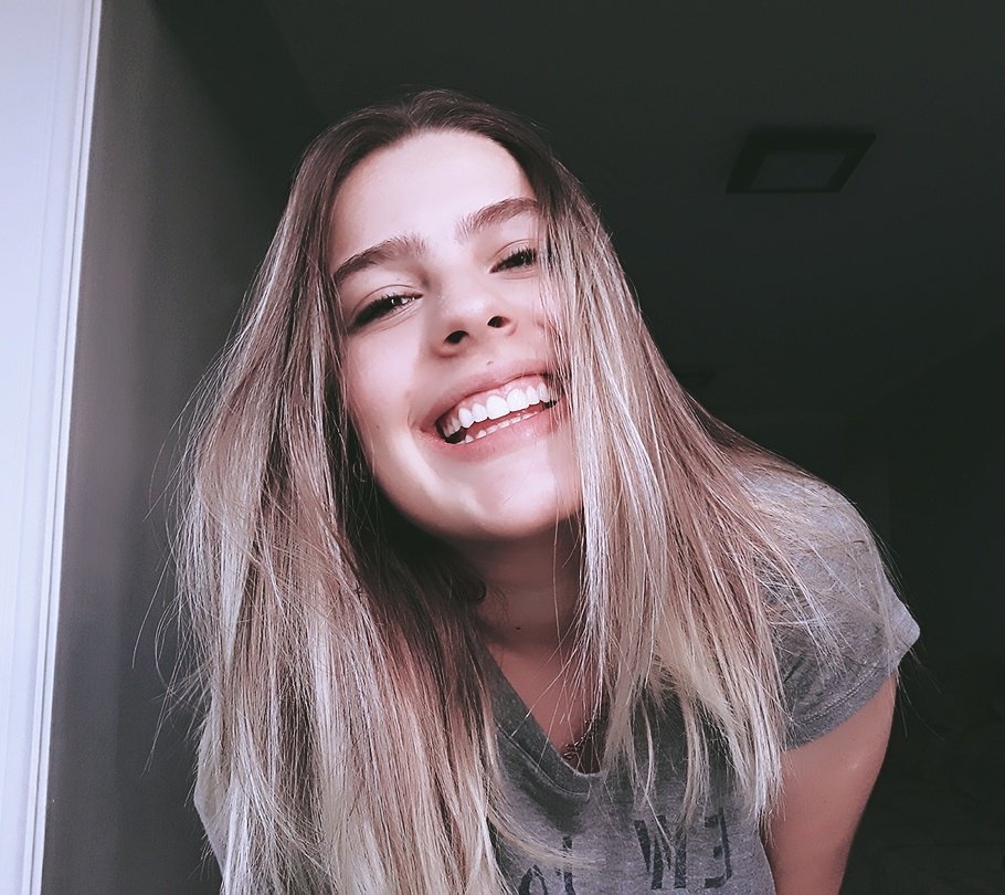 clau_gomss's tweet photo. Me senti emocionada e realizada vendo essa foto, agora ninguém me segura, só sei sorrir ♡ #obrasdeDeus https://t.co/2lE1Ugl7hJ