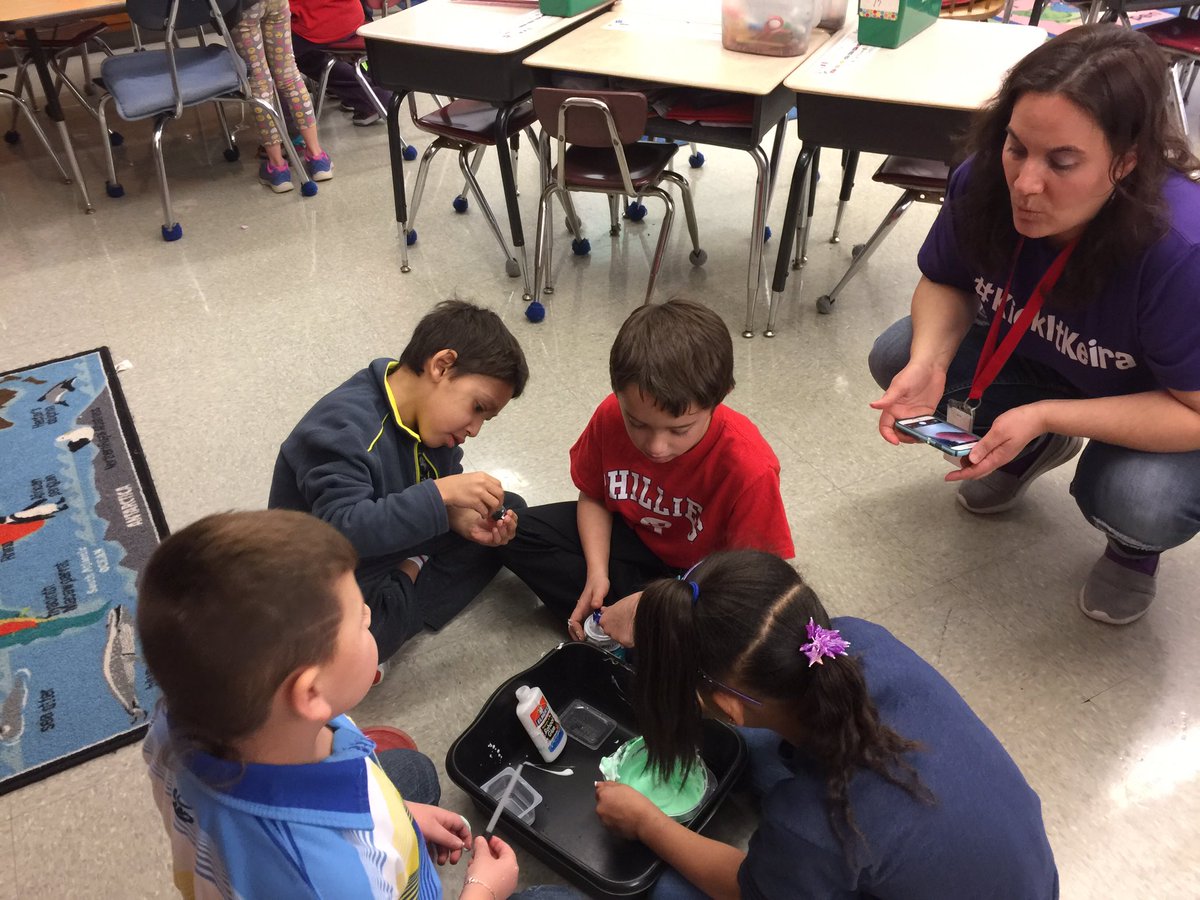 tiaschwab's tweet image. Making in slime in Room 107!! @SASD_WestBroad #soudysteam #sasdnext