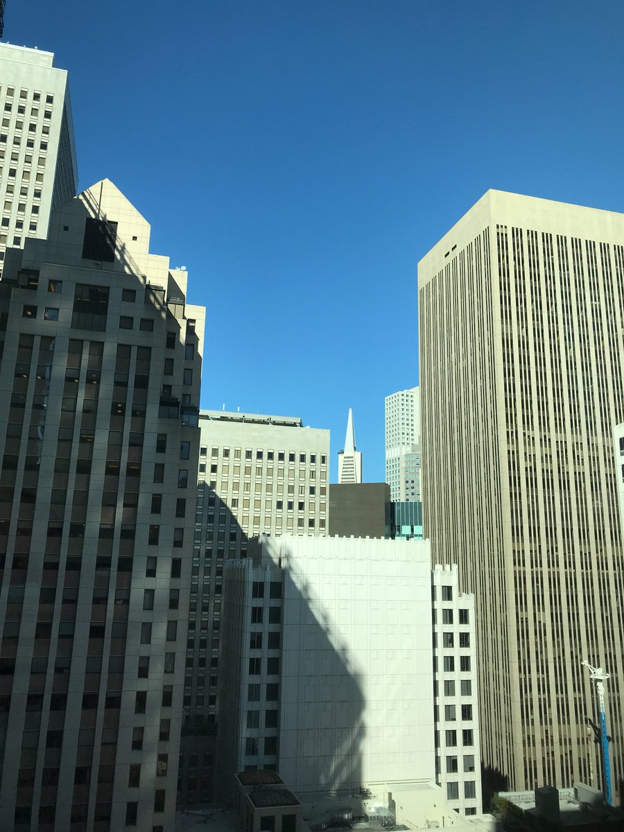 Mr_KOCL's tweet photo. The view from 555 mission - in the office- #SF https://t.co/e9tbGE1kMo