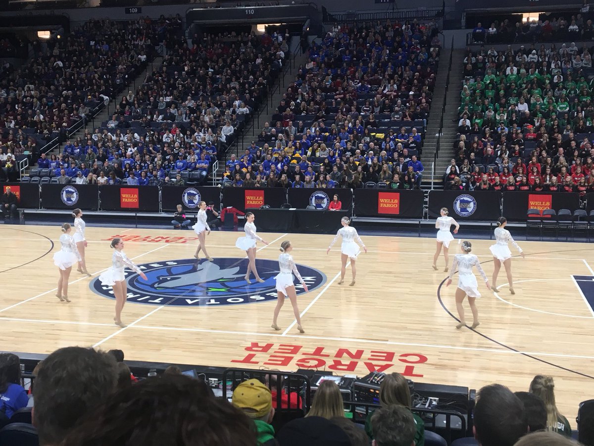 frbo_falcons's tweet photo. Great Job Emeralds in Jazz! Emeralds wait to find out who makes finals! https://t.co/Y2lhEHcIbm
