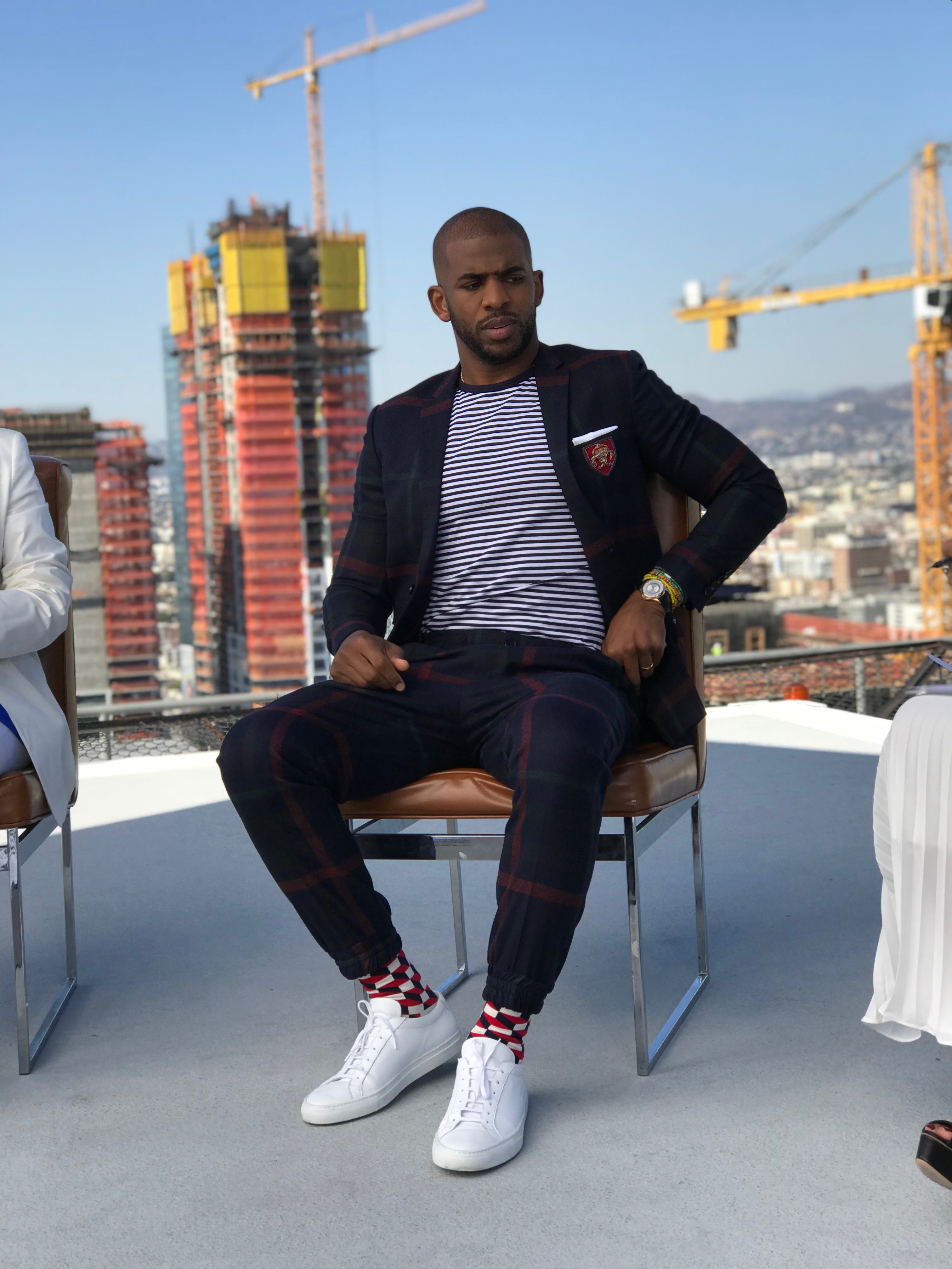 NBA on TNT on X: #NBAAllStar pregame coverage will include a special  Sports & Society roundtable show featuring Dwyane Wade, Chris Paul  & special guests, moderated by Angela Rye! Sunday at 7pm