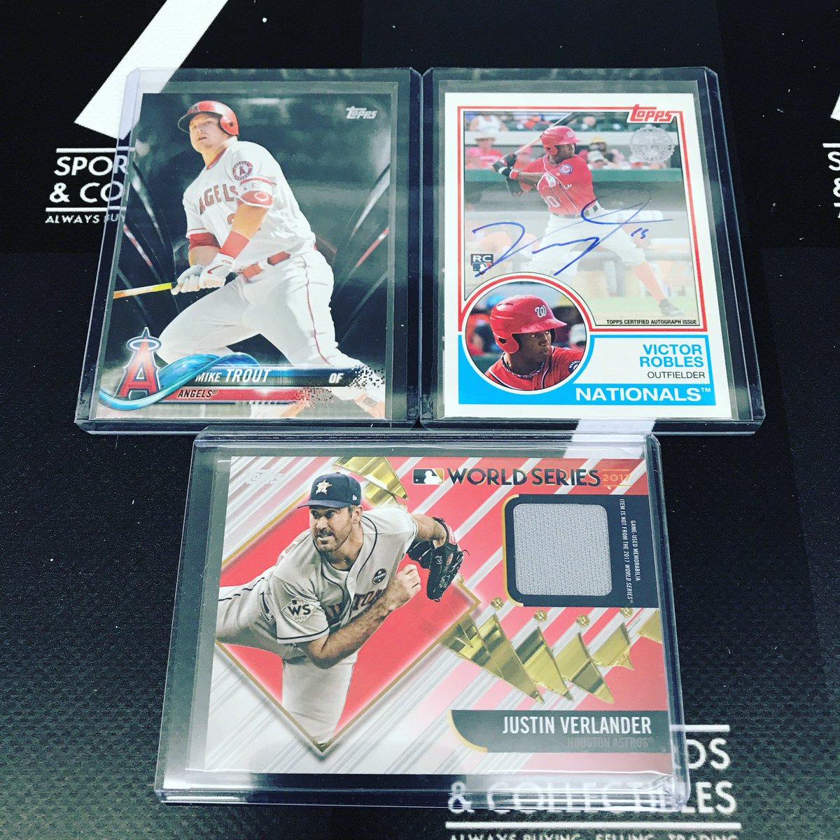 RbiCru7's tweet image. Joe has had great luck with 2018 @topps #Series1 ⚾️ in our #cardshop he just pulled @miketrout 30/67 Black, #VictorRobles Autograph Rc and @justinverlander #WorldSeries Jersey /25 from 1 box of jumbo! @Ballcardxchange @SportsCardJunct #topps #baseballcards #SupportYourLCS