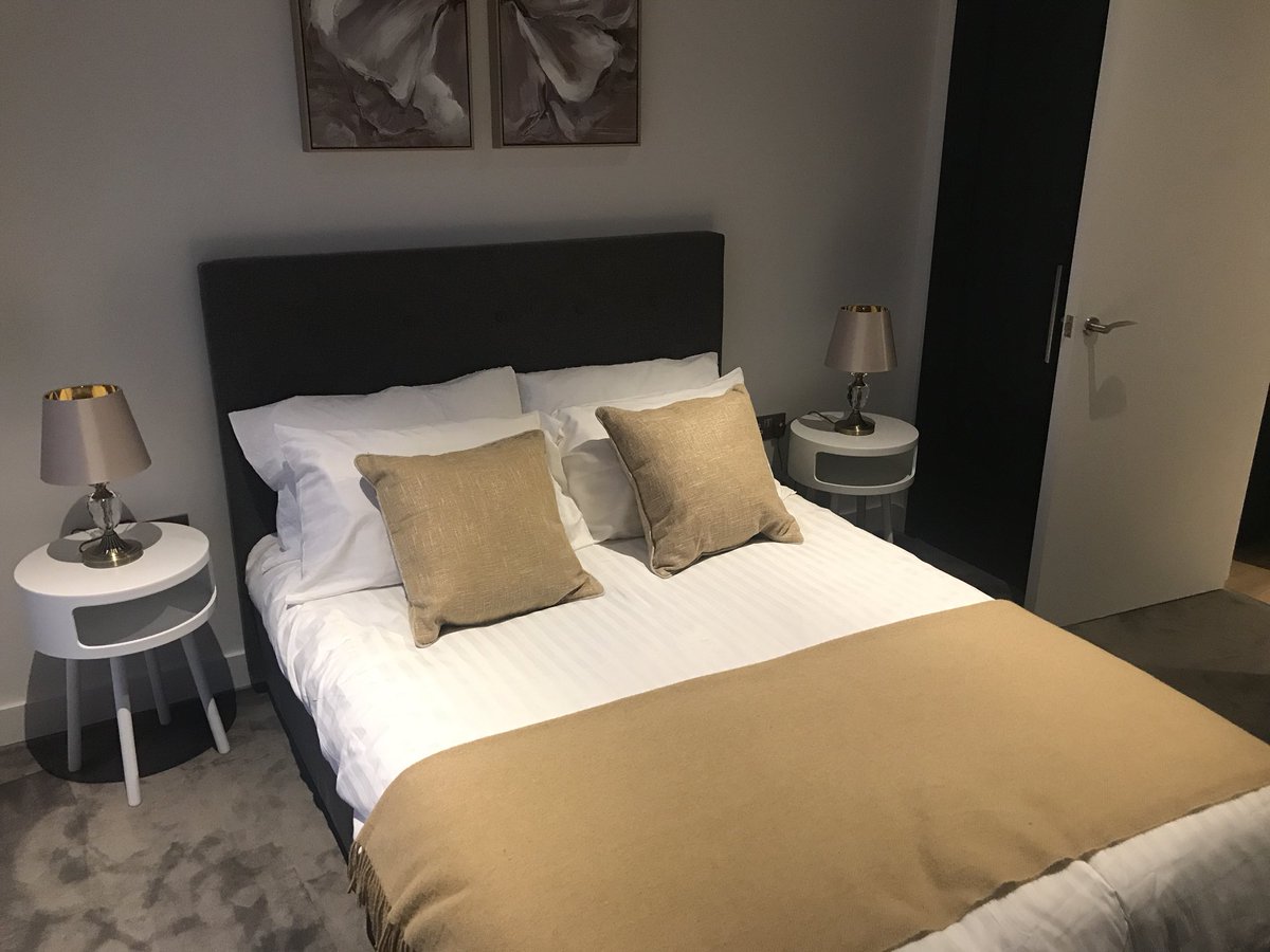 IDPAM15's tweet photo. Client’s brand new furnitures are all settled and ready for tenants anytime. Contact 07955 281203 for viewing🏡 
#property #london #londoncityisland #apartmentsforrent https://t.co/gV1T1EyHUI