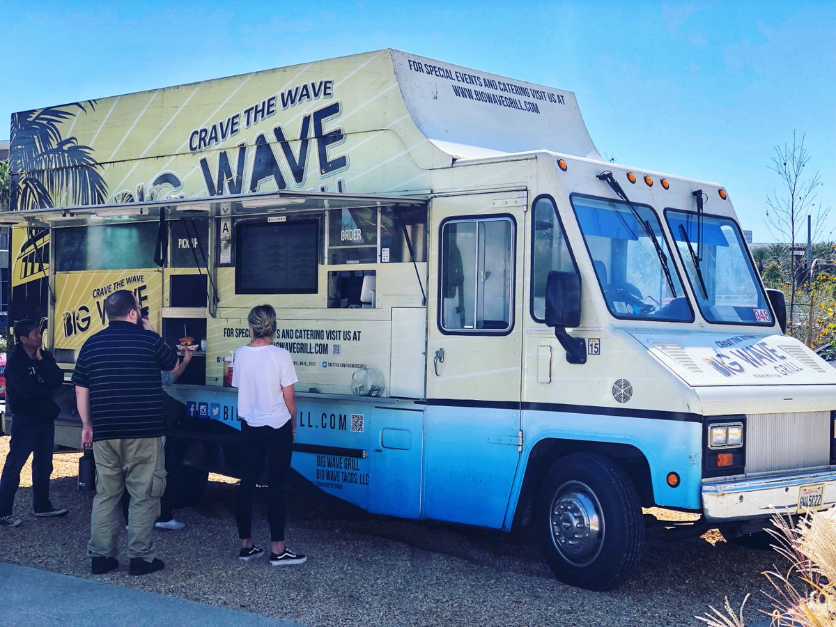 @big_wave_grill is making a splash at Intersect! Be sure to head out to the Von Karman surface lot to grab a bite to eat! #intersectirvine #foodtruckfriday #lunchtime #grub #food #bigwavegrill #friday #happyfriday #southerncalifornia #orangecounty #irvine