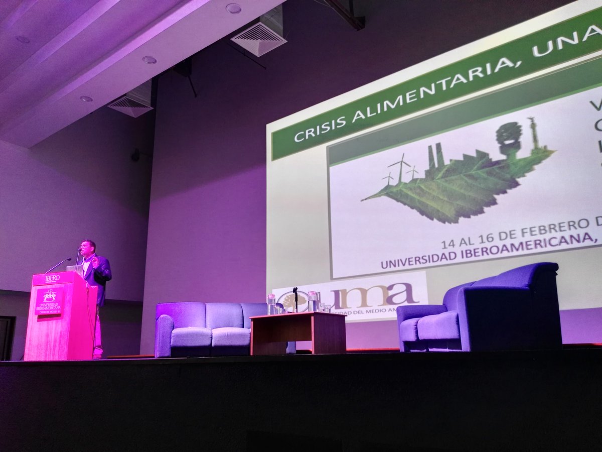 cisiberomx's tweet photo. El Dr. José Rodríguez nos habla de la Crisis Alimentaria y la importancia de los suelos. "Sin suelo, no hay agricultura" #VICISIbero https://t.co/z90zdEBLD6
