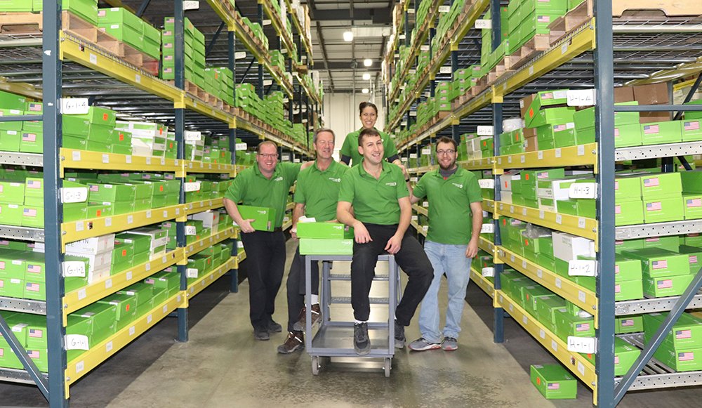 Caresfield's tweet image. Sending a big #shoutout to PlatinumCode&apos;s awesome shipping team! These are the folks who work day in and day out to make sure product gets to our customers on time and in great condition. #platinumcode #strengthinservice #fridayfunday