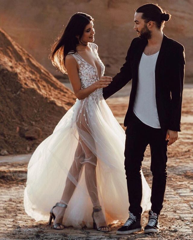 WDWhispers's tweet photo. The perfect blend of sexy, chic and glamorous with this @kaviargauche_official gown 🙌😍💛💛 captured by @tali__photography xx
.
.
.
#wedding #weddingday #weddingdress #weddinggown #bride #bridalgown #chic #couture #sexybride #melbournebride #sydneybride… https://t.co/dHezdv4rQq https://t.co/ixSn2zEoYJ
