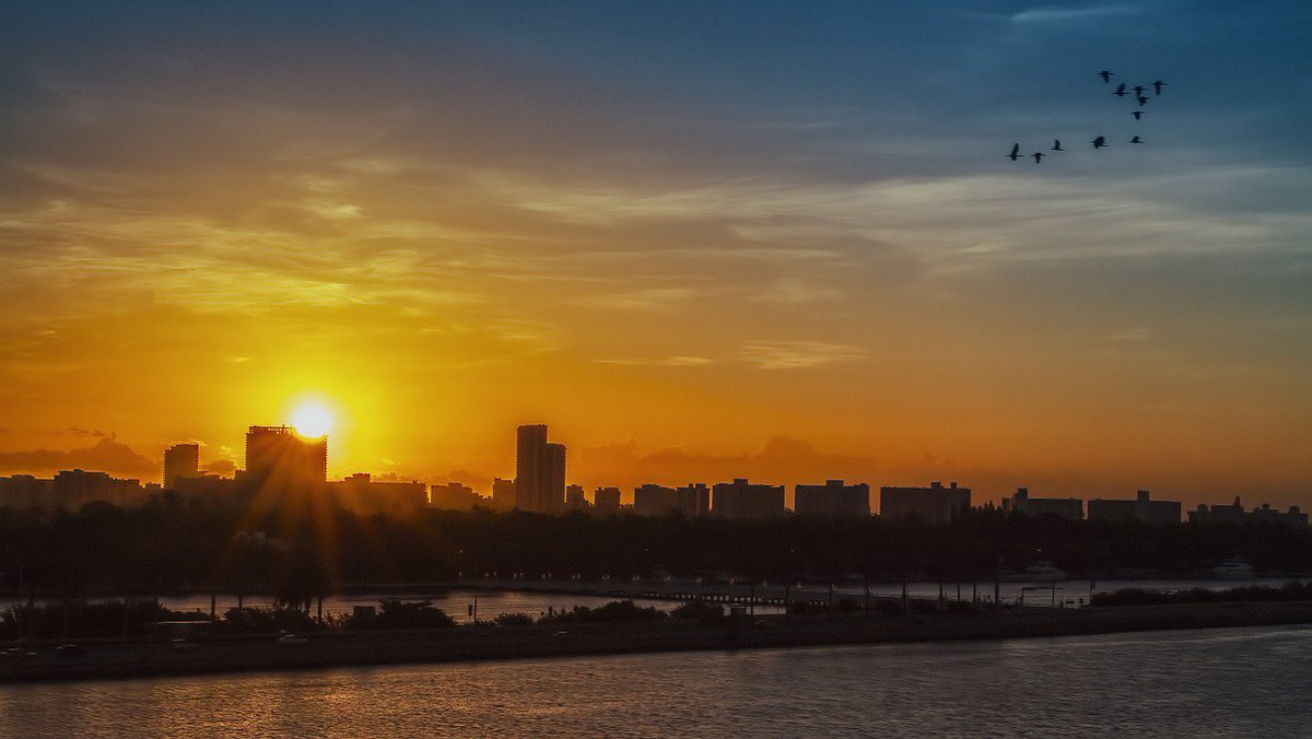 Foreign buyers purchased $7.1 billion of South Florida residential properties last year, up from $6.2 billion a year ago, according to the @MIAMIaor and <a href="/nardotrealtor/">National Association of REALTORS®</a> report.

bit.ly/2EbEKEB