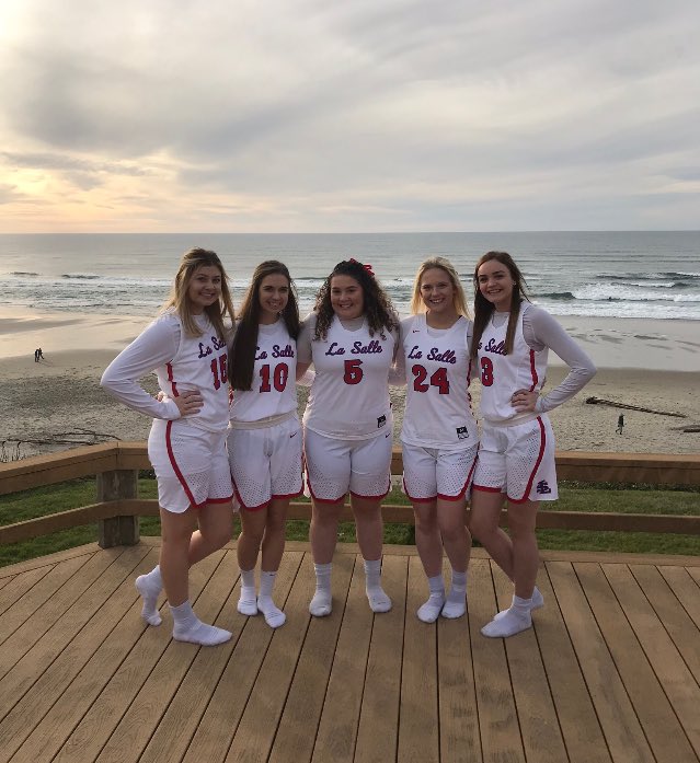 Kwedin1's tweet image. 2nite we honor these 5 incredible Seniors! Their value cannot b measured, they embody &amp;amp; have helped shape everything that is La Salle girls basketball! Words cannot describe the amazing impact they have had on our program! #DTO❤️💙#Selflessservantleaders #culturenevergraduates