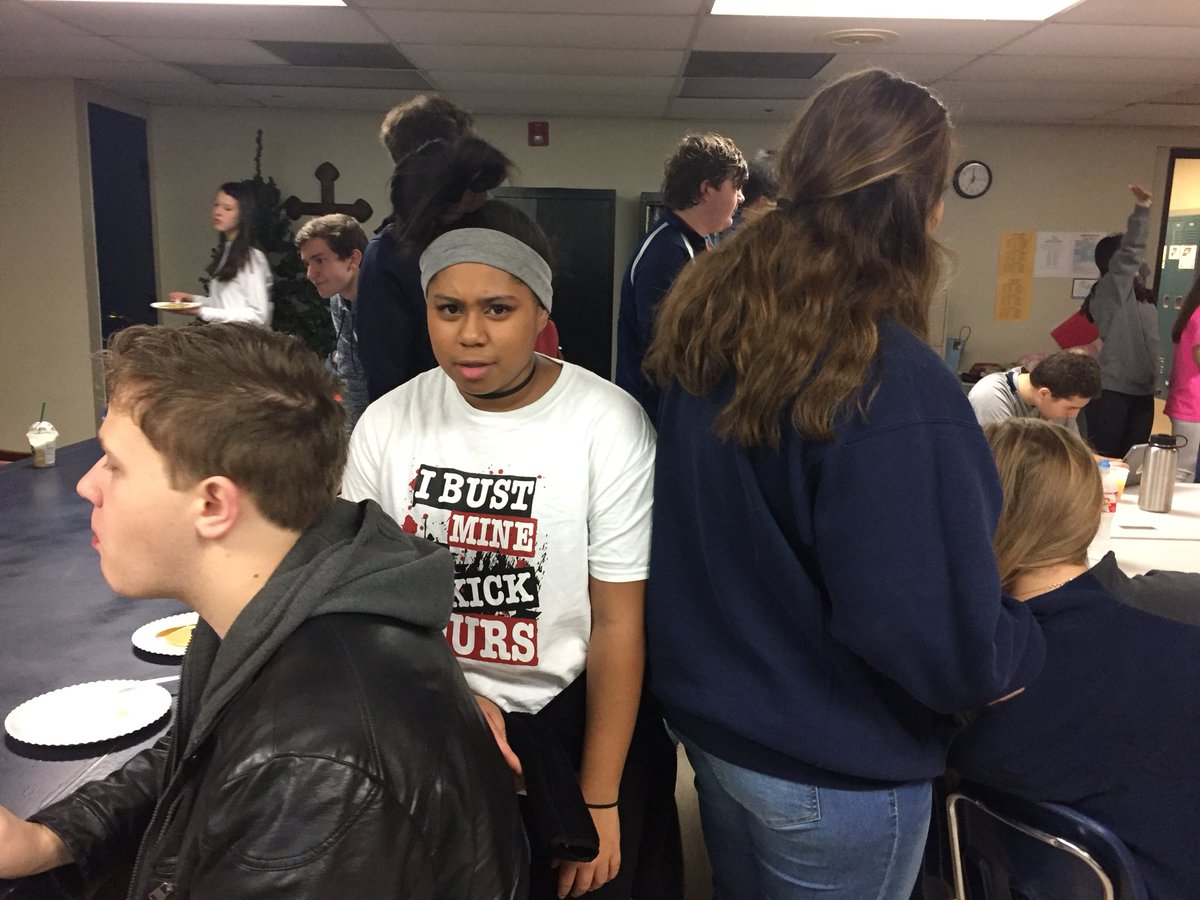 POPHSchapel's tweet photo. Thank you to everyone who came to Pancakes and Perfect love this morning!! https://t.co/SkdVXBc0fX