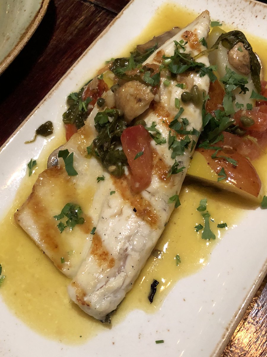 simplysantafenm's tweet photo. @nmrestaurantwk starts THIS Sunday, February 18th! @ilPiattoSantaFe is offering their whole menu for #NMRestaurantWeek and you can select any appetizer, entree, and dessert for $35! #ediblenm #simplysantafe https://t.co/aj7PbY7dhy