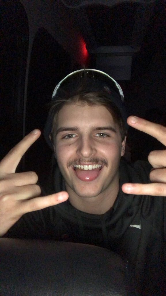 Marcuschieves6 tweet picture