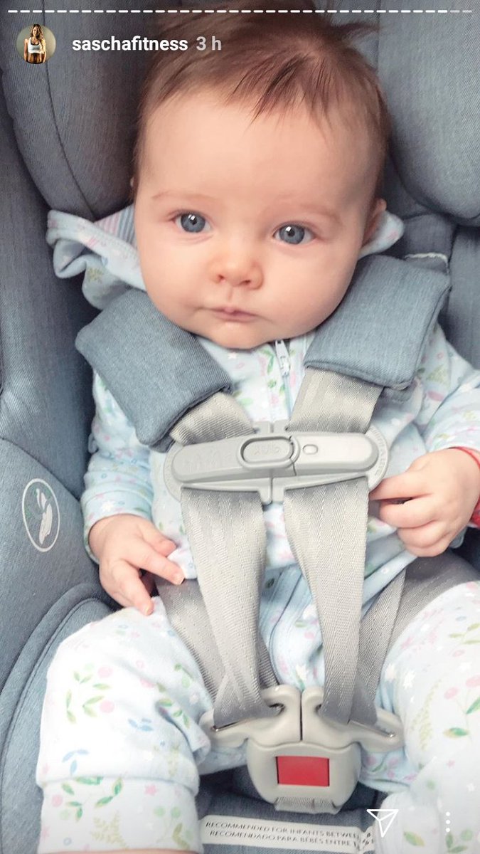 SimarZuniga's tweet photo. Admito que todos los días veo las historias de @SaschaFitness solo para ver a Lunita, se pasa de linda esa bebe💖 https://t.co/uKMLJZAQsB
