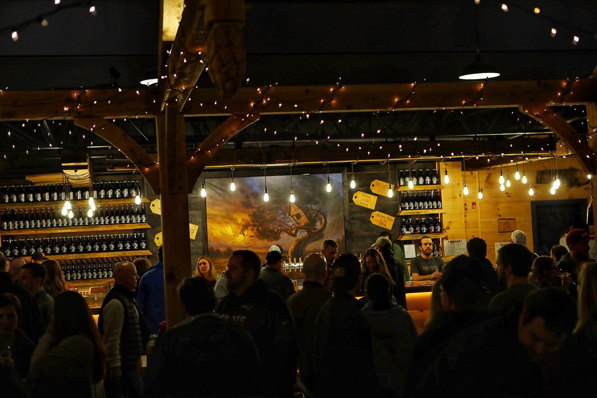 TreeHouseBrewCo's tweet photo. Saturday!

✅Excellent Cans
✅Excellent Draft
✅MELT &amp; Sabor Latino 🤤
✅Young Frontier Band 2 PM
💃🏻Spontaneous dance parties... ?

https://t.co/IiMRI15I3P https://t.co/uOGj5K4rxV