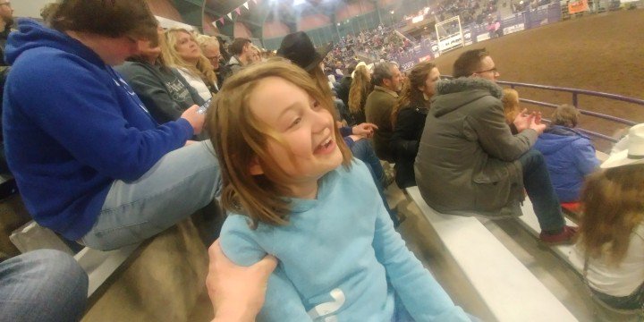 AndreBarton41's tweet photo. I think she's having fun! #KSTATERODEO #WithMyNiece #EverlyMonroe https://t.co/0v0Jhl744m
