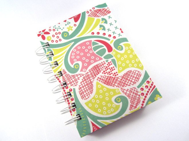 ALCloudStudio's tweet photo. Thanks for the kind words! ★★★★★ "Good quality, seller went above and beyond" Kristina O. https://t.co/XDm3V3tZDx   If you like small notebooks i have many more in the shop still! https://t.co/jvE9osd0Ha