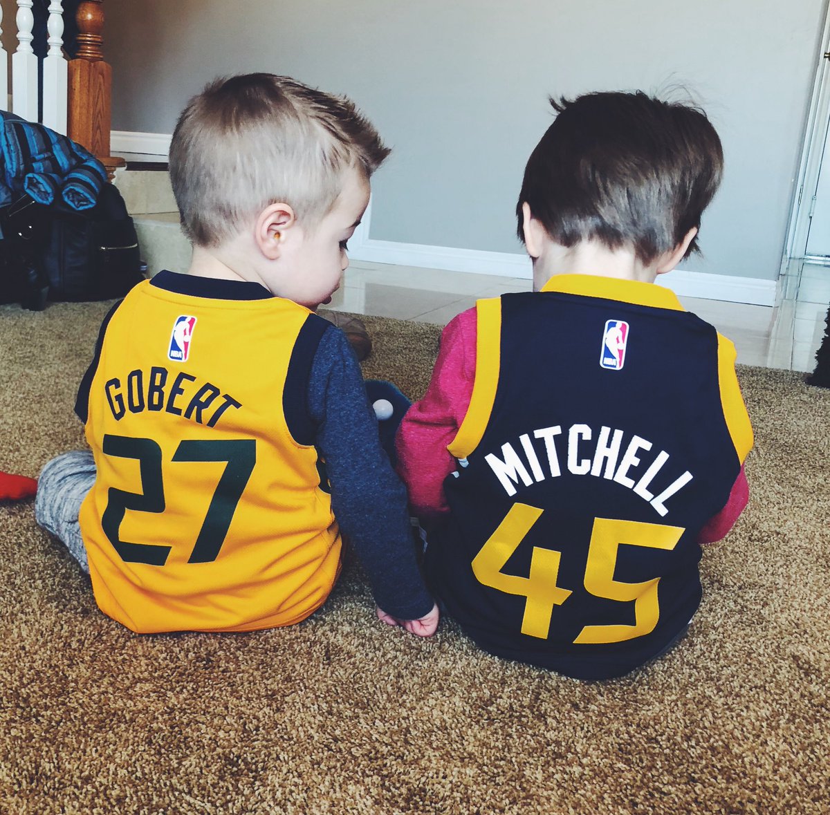 Baby Spida and Bébé Stifle — raising them up right   (Via: @jonahfrost) #FanFriday https://t.co/0mnzBHf4dA