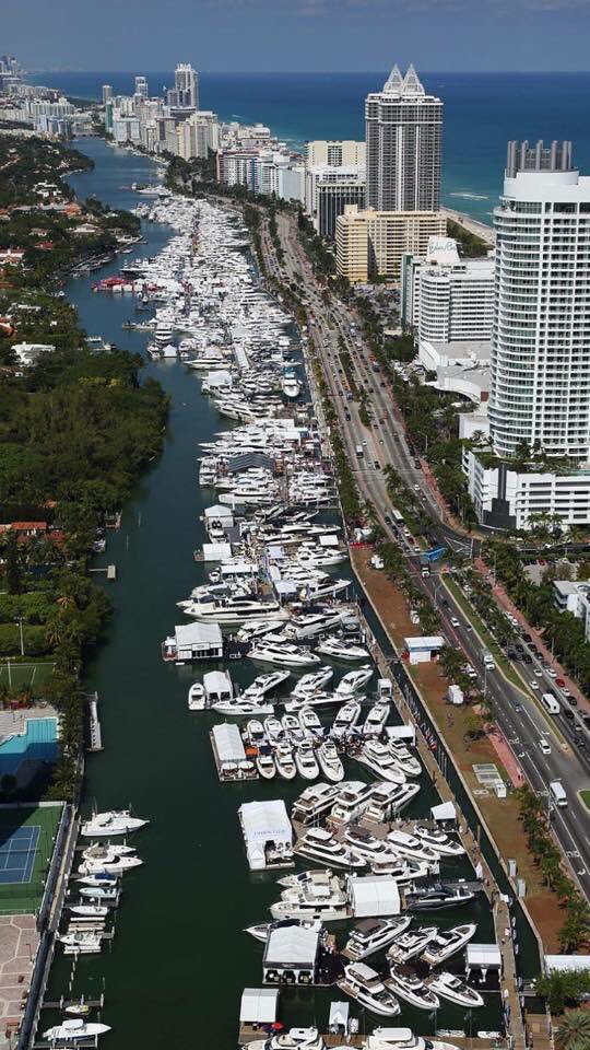 SG_Survey's tweet photo. Flying the flag in Miami #MiamiYachtShow https://t.co/RK3uUoKlVF