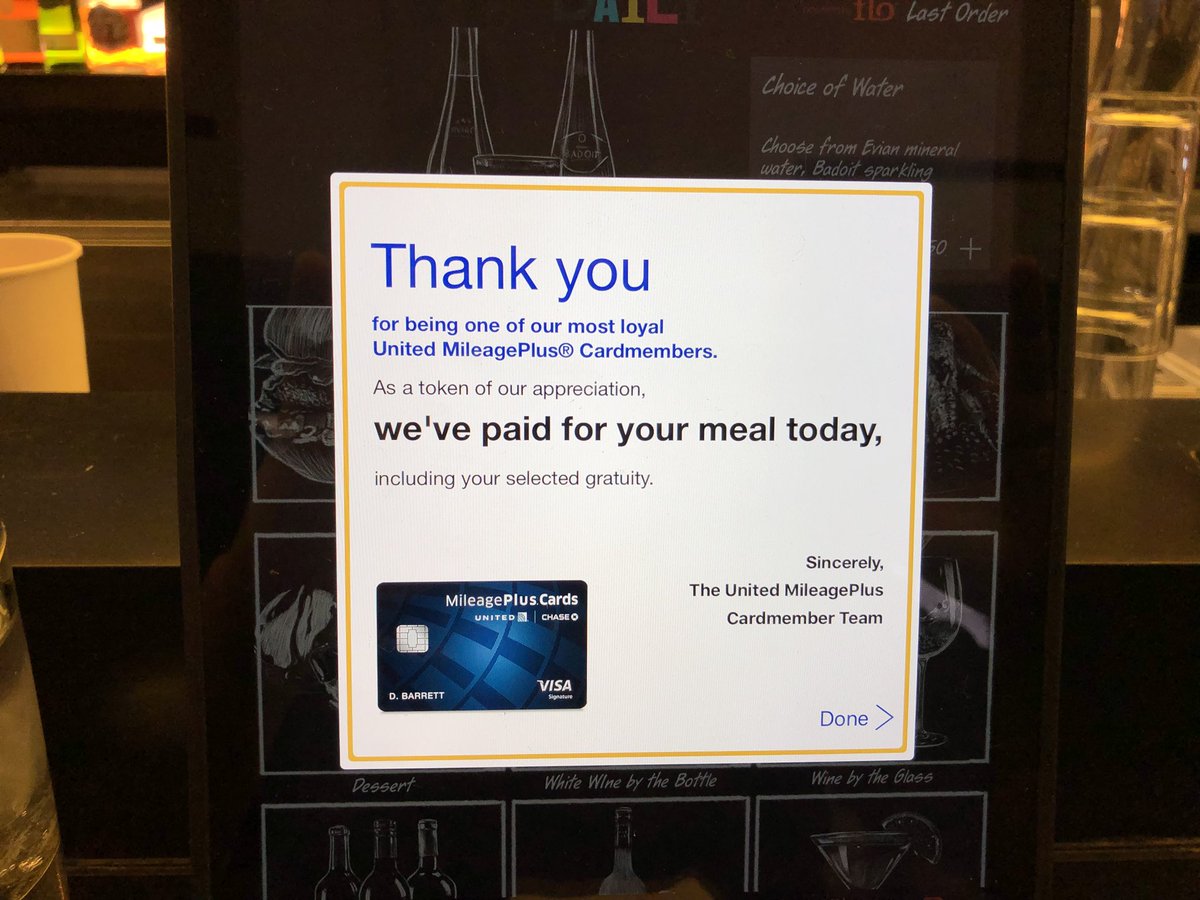 WillPryor's tweet photo. Thank you #unitedAIRLINES - you never cease to amaze me with a well timed free meal and glass of vino. https://t.co/xt5OwOmFFm