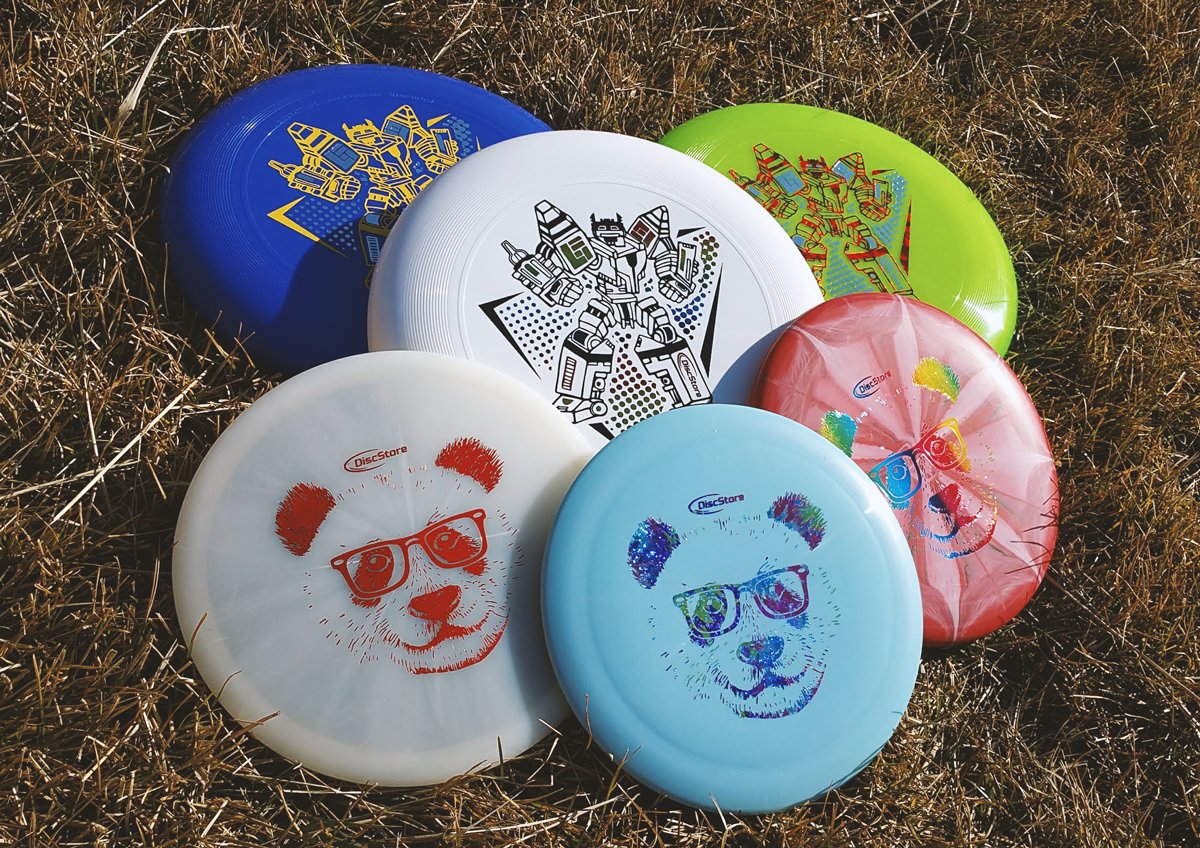 DiscStore's tweet photo. #freebiefriday Brand NEW Panda and Robot discs up for grabs!

@ a friend to win! 1 winner for each design.

Robot discs on sale now through Sunday only!

#ultimatefrisbee #frisbee #discgolf #discgolfeveryday #discislife https://t.co/aCGQoDhImR