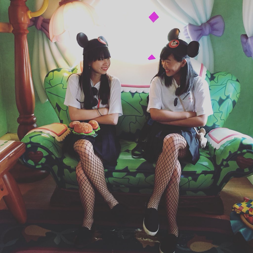 SACHIKA012010's tweet photo. あぁー明日Disneyとか考えられなさすぎるくらい今週どとうの一週間だった笑笑
後一番最後に行ったDisneyの写真 https://t.co/GfukAdFklk