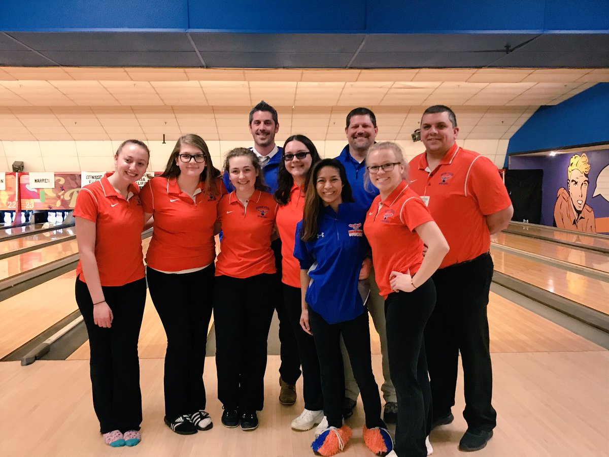 HEHSGBO's tweet photo. Annnnndddddd after the first day of State Bowling. Your Hoffman Hawks have placed...... THIRD IN STATE AFTER DAY 1 AND IS MOVING ON TO DAY TWO!! 🎳🎉🎳🎉 GOOOOO HAWKS!! KEEP UP THE GOOD WORK LADIES!! 🎉🎉🎳🎳 https://t.co/YccyJhJCrO
