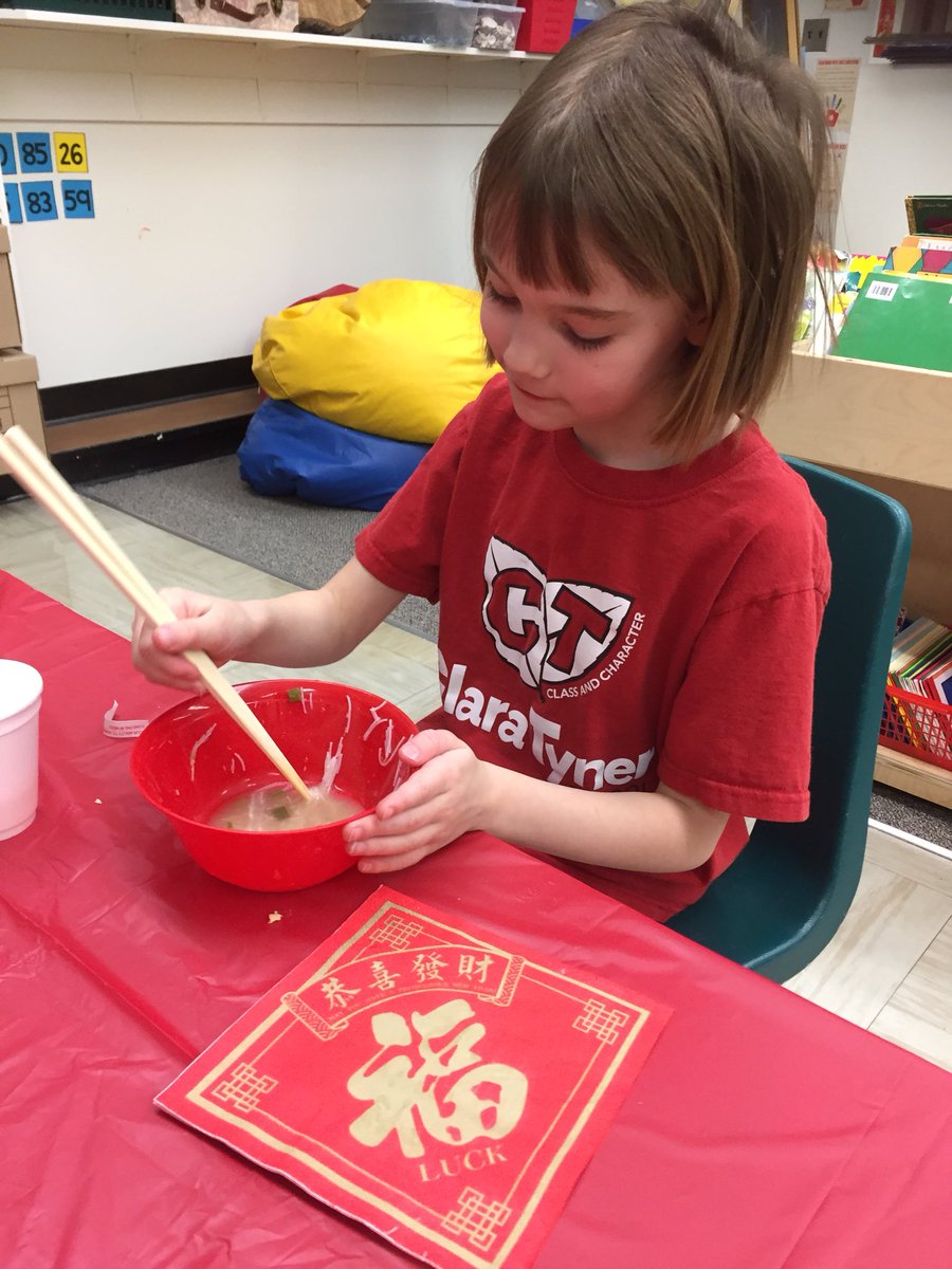 clara_tyner's tweet photo. #ChineseNewYear grade 1 celebrations! @epsb https://t.co/pzzqtBWGRa
