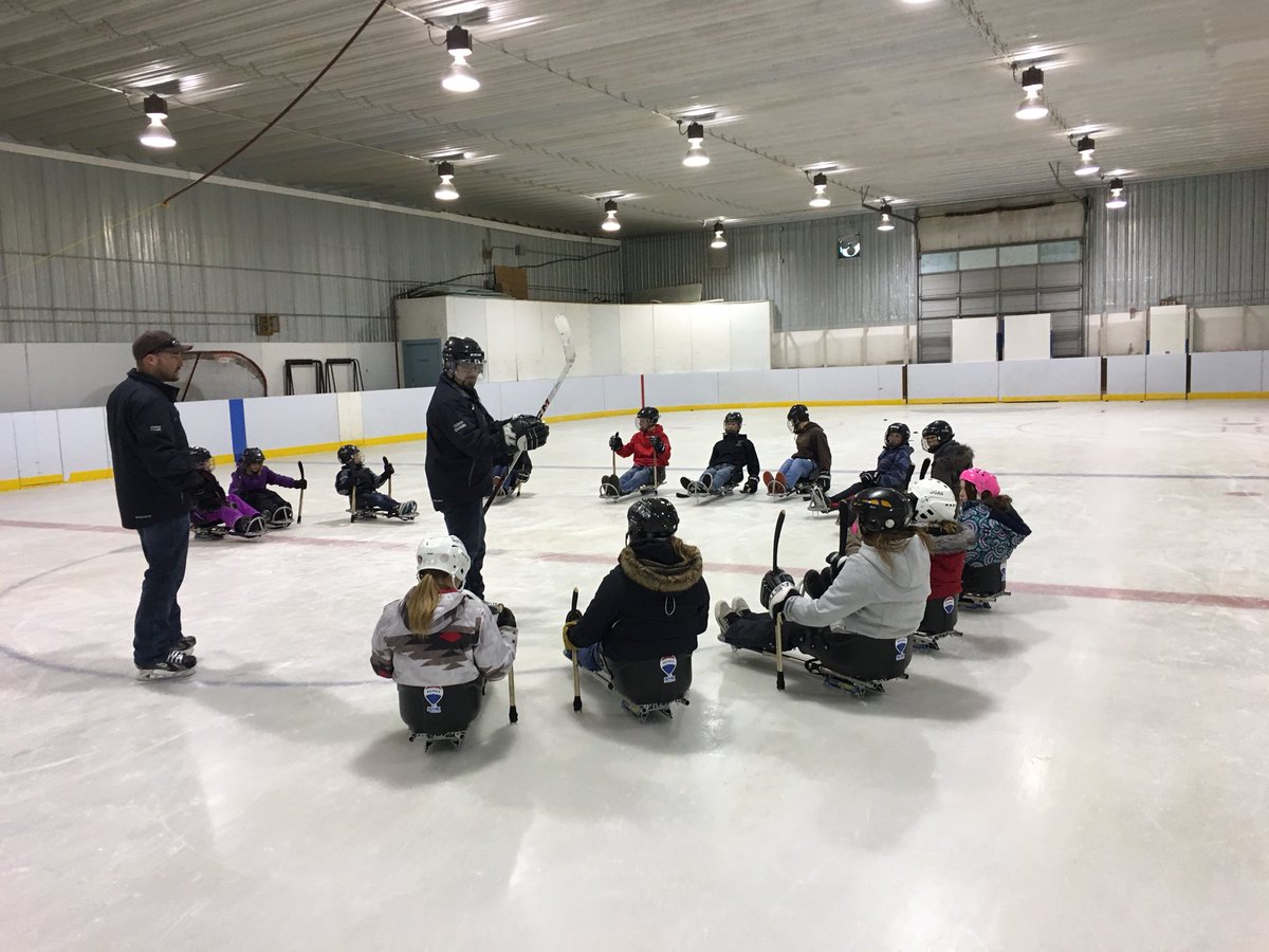 hazletschool1's tweet photo. What an AMAZING afternoon!! Thank you to the Swift Current Avengers Sledge Hockey coaches and players for coming out and introducing the sport to our Gr. 3-12 PE students. #sledgehockey #futurestars https://t.co/uPlxxmAQsf