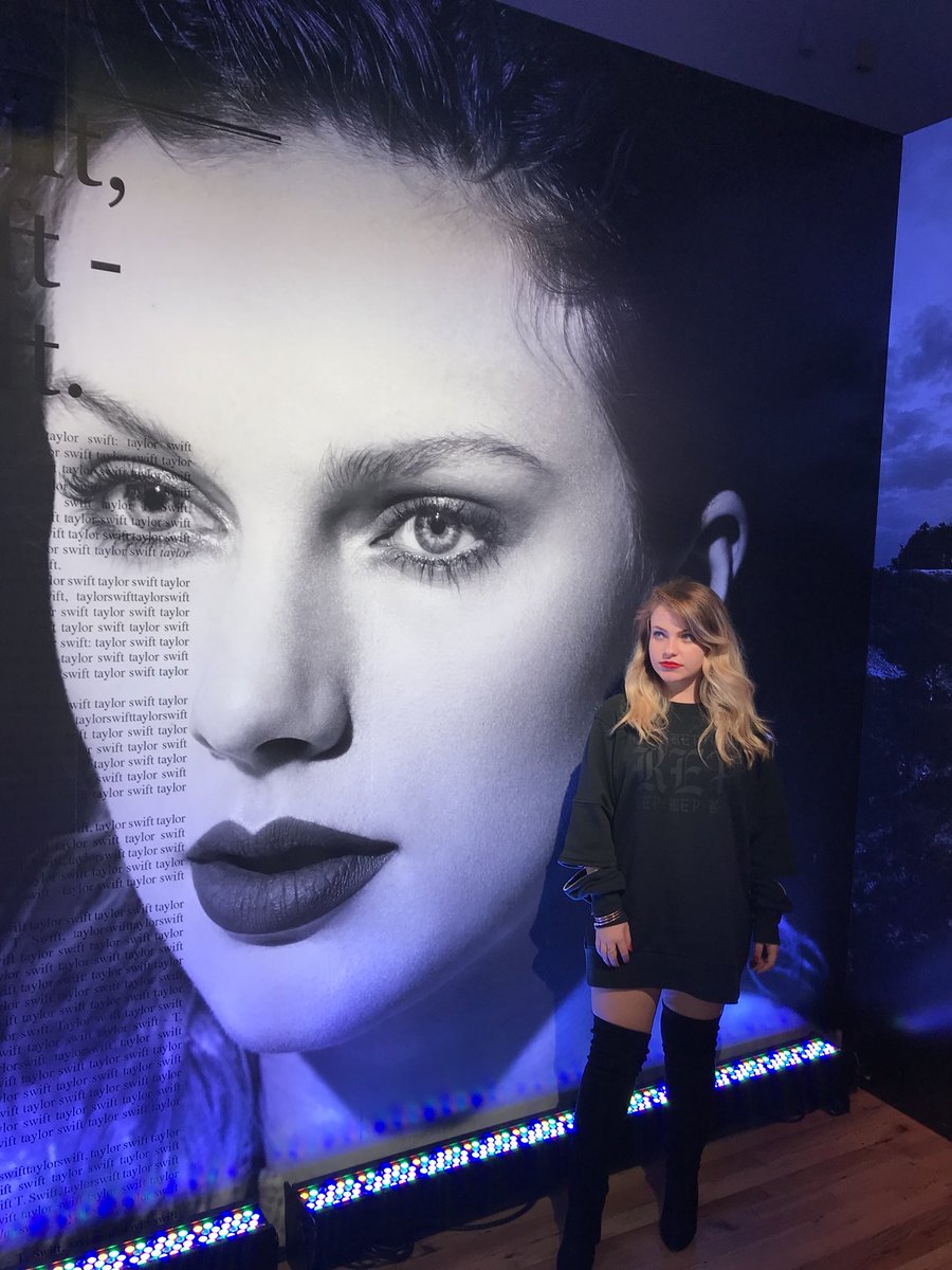 Mercades_Barker's tweet photo. #MyRepMerch love this sweatshirt that I got at the #repPopUpATT @TSOfficialMerch @taylorswift13 @taylornation13 https://t.co/4cFBGWdCXv