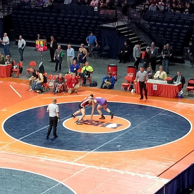BremenNation's tweet image. With a pin in the second match of the day, Betancourt advances to the final day of the IHSA State Tournament tomorrow! #itsagreatdaytobeabrave #pintowin #pinchain ift.tt/2Fa8DCv