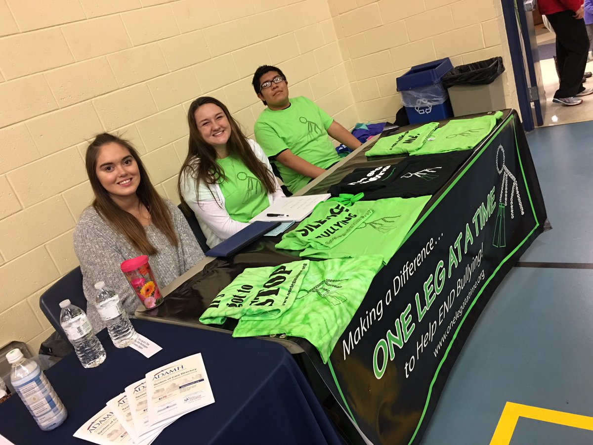missbethAPE's tweet photo. One Leg at a Time is working KidsFest at the Worthington Rec. Center!  Come visit us! https://t.co/TfDS6o5n4d
