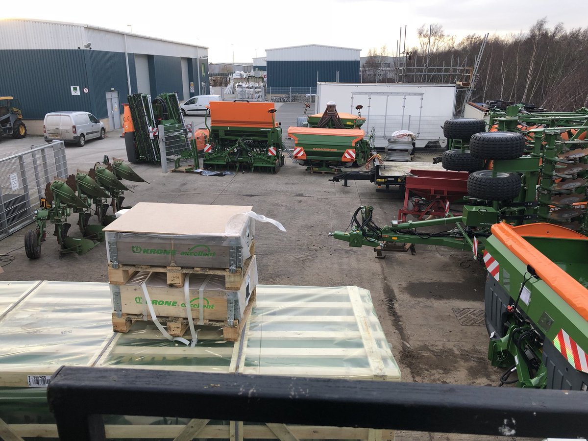 moorefarmserv's tweet photo. Another busy week at MFS lots of spring stock and retailed units arriving from @Amazone and @KroneUK #readyforspring https://t.co/qrSWMNvqnJ