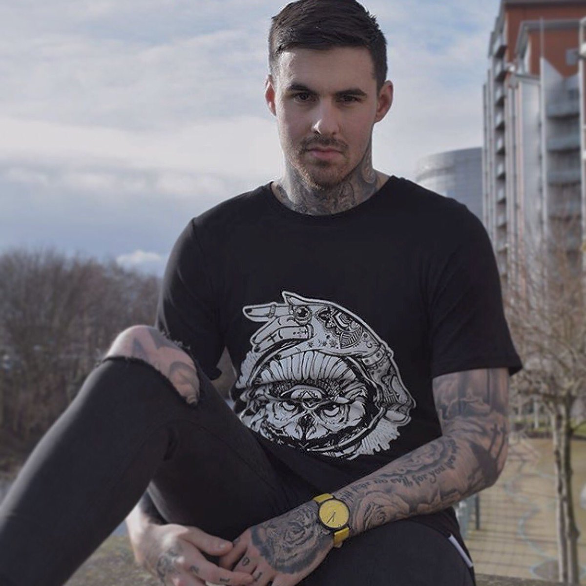 Inkedattire's tweet photo. What are you rocking this weekend ? 
Tee now only £8 #inked #streetwear #urban #tattoo #sale https://t.co/0eebHjXNYl