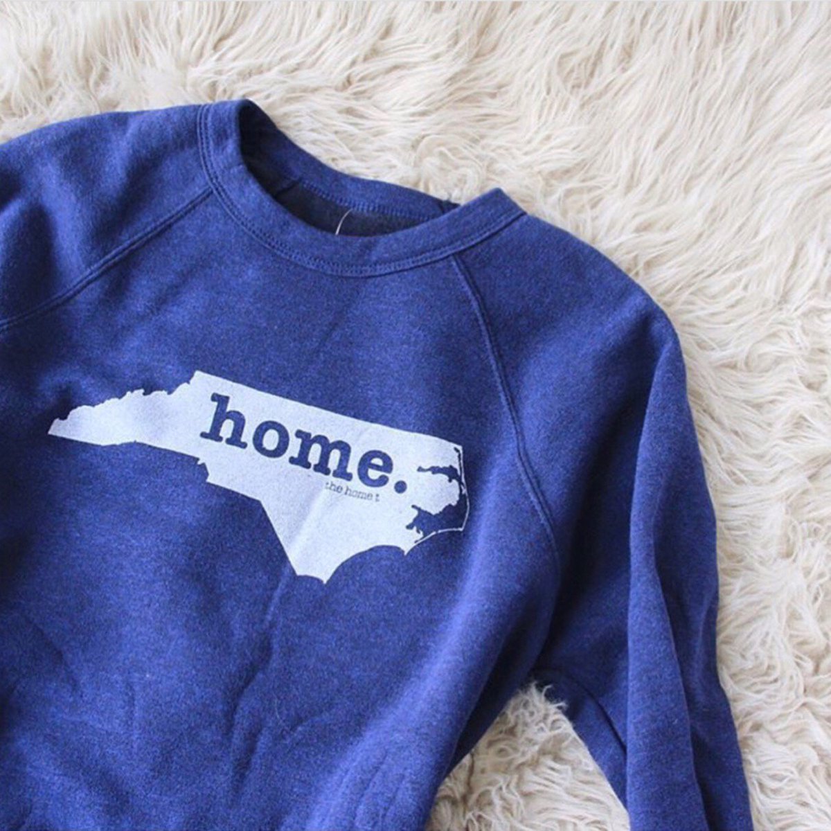 LilyMaesNC's tweet image. Our first post of the day was a cute outfit with shorts, but we live in North Carolina and the weather changes by the hour so our second post is a sweatshirt 🙄 haha we have to stay prepared for 4 seasons in one week around here 🤷🏼‍♀️ #ncproblems 
#ShopLilyMaesNC