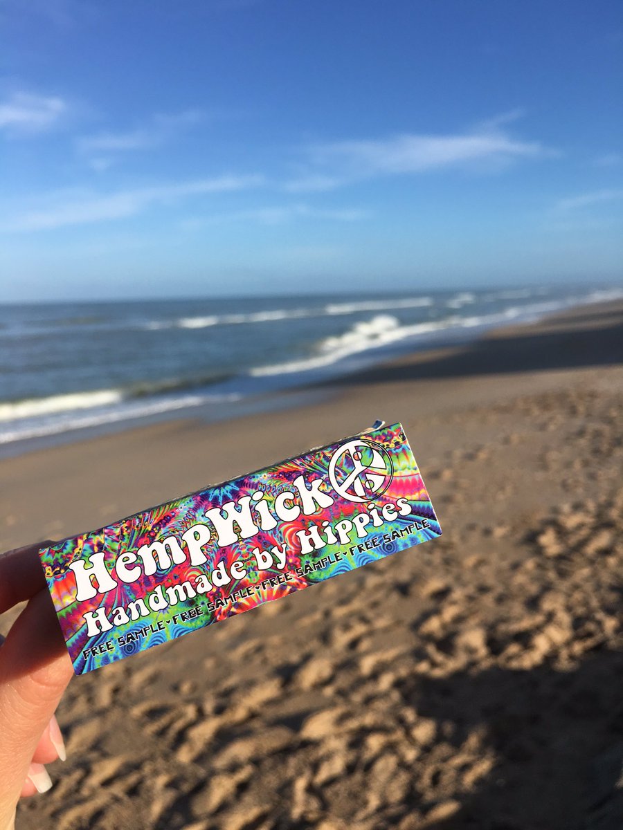 HempWick's tweet photo. Sending you some peace and love! Happy almost weekend! We are grateful for your continued support!! https://t.co/QnPxGrLtSU