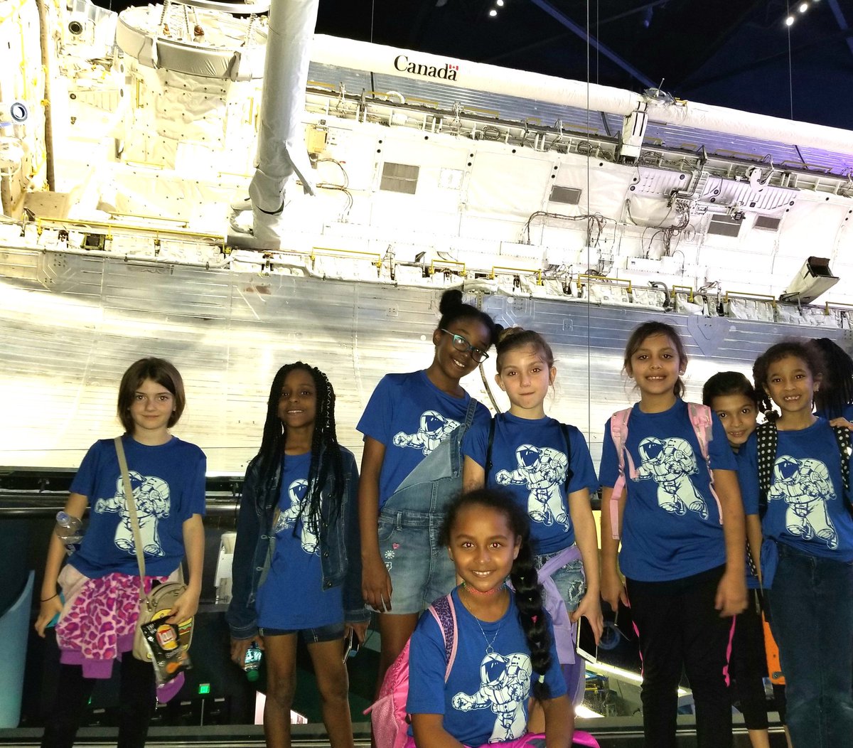 CurbeloDayami's tweet photo. These girls had an amazing time learning about human spaceflight and launch operations. #NASA 🚀
@NBFelem
@RobinMaya13
#funfridayfieldtrip
#shinningstars#ourfuture
#STEM#KnowNova https://t.co/XUO1dCDAZD