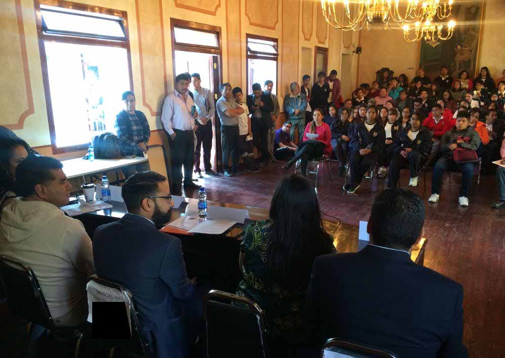 AytoTlaxcala's tweet photo. Promueven municipio y Embajada de EUA a participar en “Jóvenes en Acción 2018”
Invita a estudiantes de bachillerato ser parte del intercambio a EEUU, con el objetivo de explorar problemas sociales que afectan a ambos países.
https://t.co/wxOhc1SnZn
#Tlaxcala #TrabajandoParaTuBien https://t.co/ORwEnsrcZ7