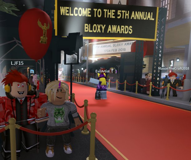 Becky Lee H On Twitter Standing By The Red Carpet For The Roblox Bloxyawards I Saw Nominee Evilartist Dabbing By - roblox red carpet