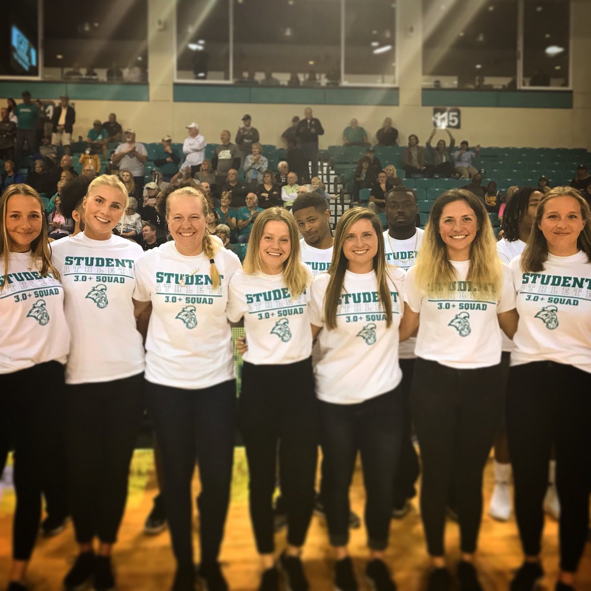 Coastal Women's Golf tweet media