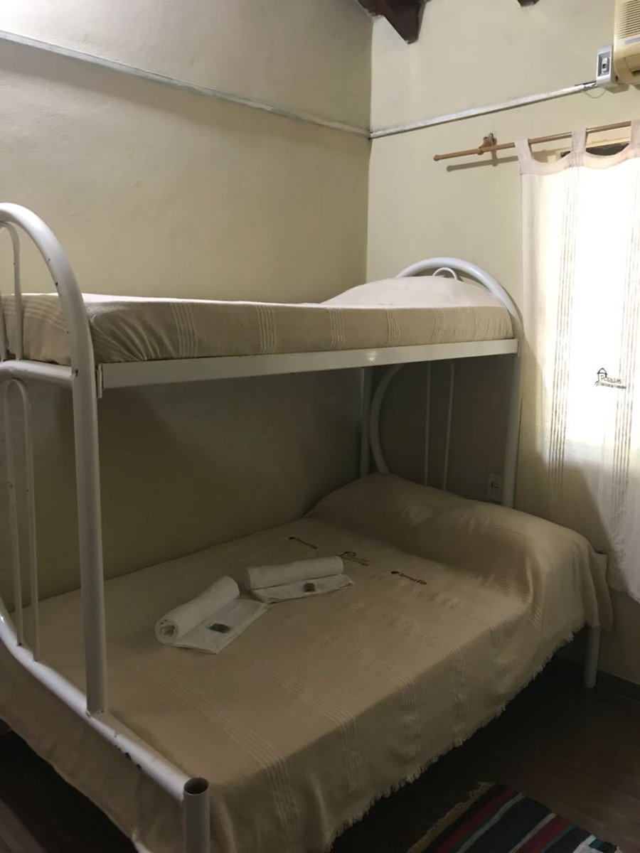 ParaguayTVHD's tweet photo. 📷 Mtra. @MarcelaBacigalu inauguró la Posada comunitaria “Tembey” .
Cuenta con 2 habitaciones y 8 camas,el costo por persona es de 80.000 gs. 📲(0985) 161- 194 y para quienes solo quieren pasar el día en el Parque Ecológico #Tembey, pueden ingresar con un costo de 7000 gs. https://t.co/yytj0emvey