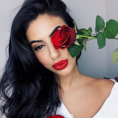 nadiabrb's tweet photo. #NewProfilePic https://t.co/J2MrMPlw8D