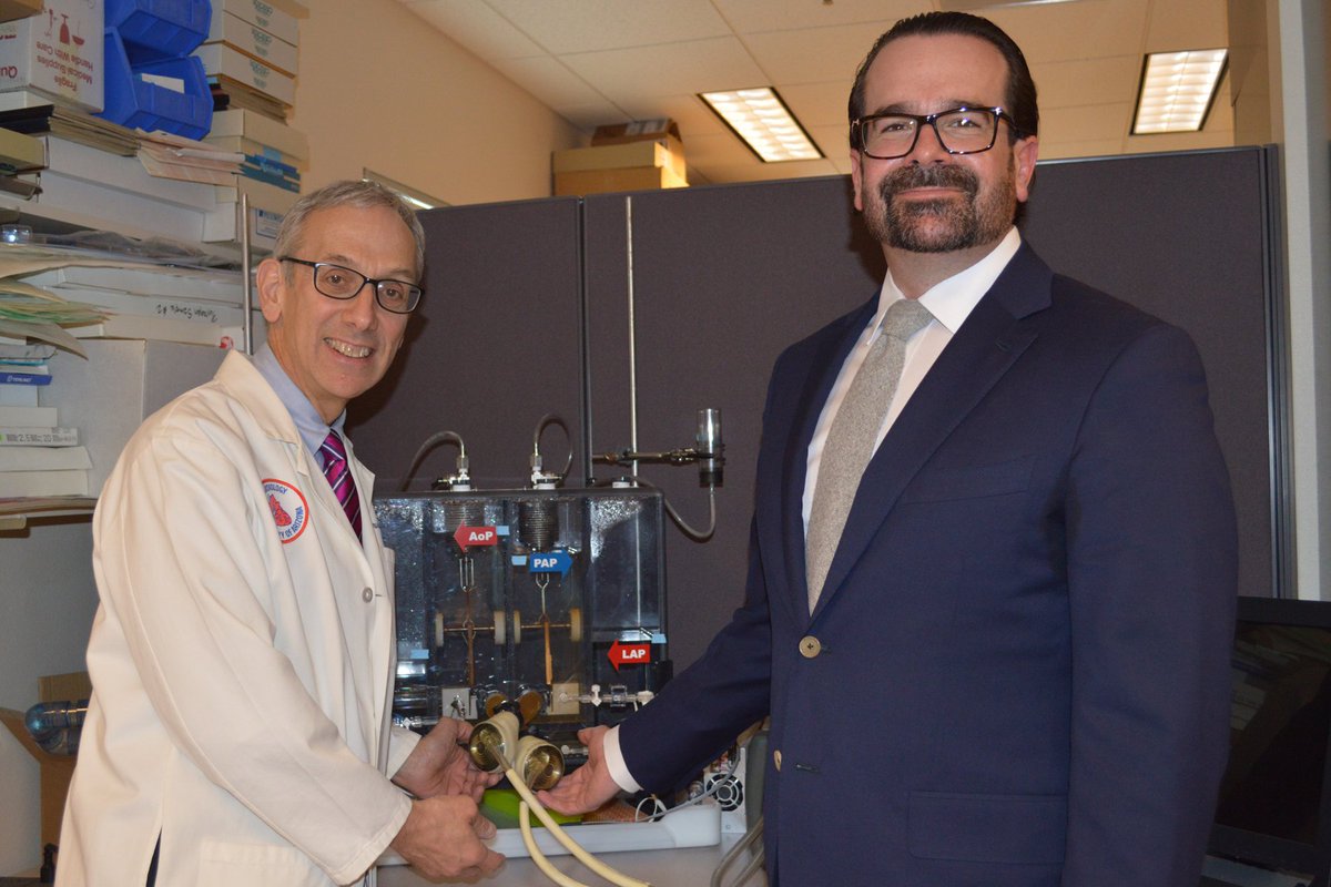 UAZHeart's tweet photo. Dr. Mahr's grand rounds on optimizing #HeartFailure outcomes included a lively mechanical circulatory support discussion; then a visit to the Slepian Lab @SarverHeart. If you missed the lecture, watch it online: https://t.co/4mbckVOAIu. @Intl_ISMCS @TechLaunchAZ #HFWeek2018 https://t.co/bv3nZzXmlG