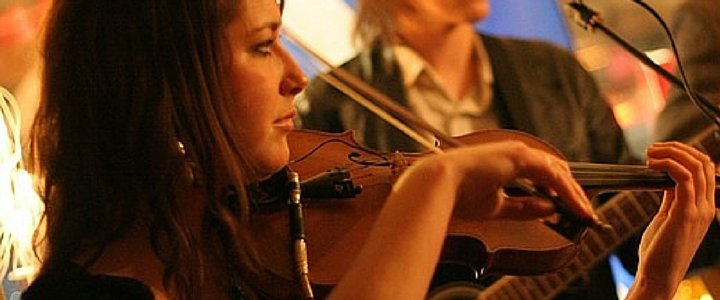 _StringsAlong's tweet photo. The Pros and Cons of the #SuzukiViolin Method | #suzukimethod #musiceducation #violin #PlayViolin #musicpractice  https://t.co/1ikrkXtu1x https://t.co/TZsUohYJEu