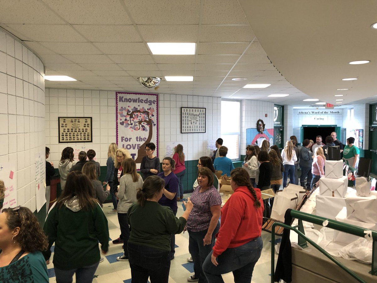 zrockstar's tweet photo. I absolutely love my staff with all my heart. Such amazing conversations and work this morning during some building PD time (my favorite!) Then our staff social at Pog’s tonight. Such a great group of educators! Athena is truly the best! #athenafamily #saveathena https://t.co/HZWNVBiNF6
