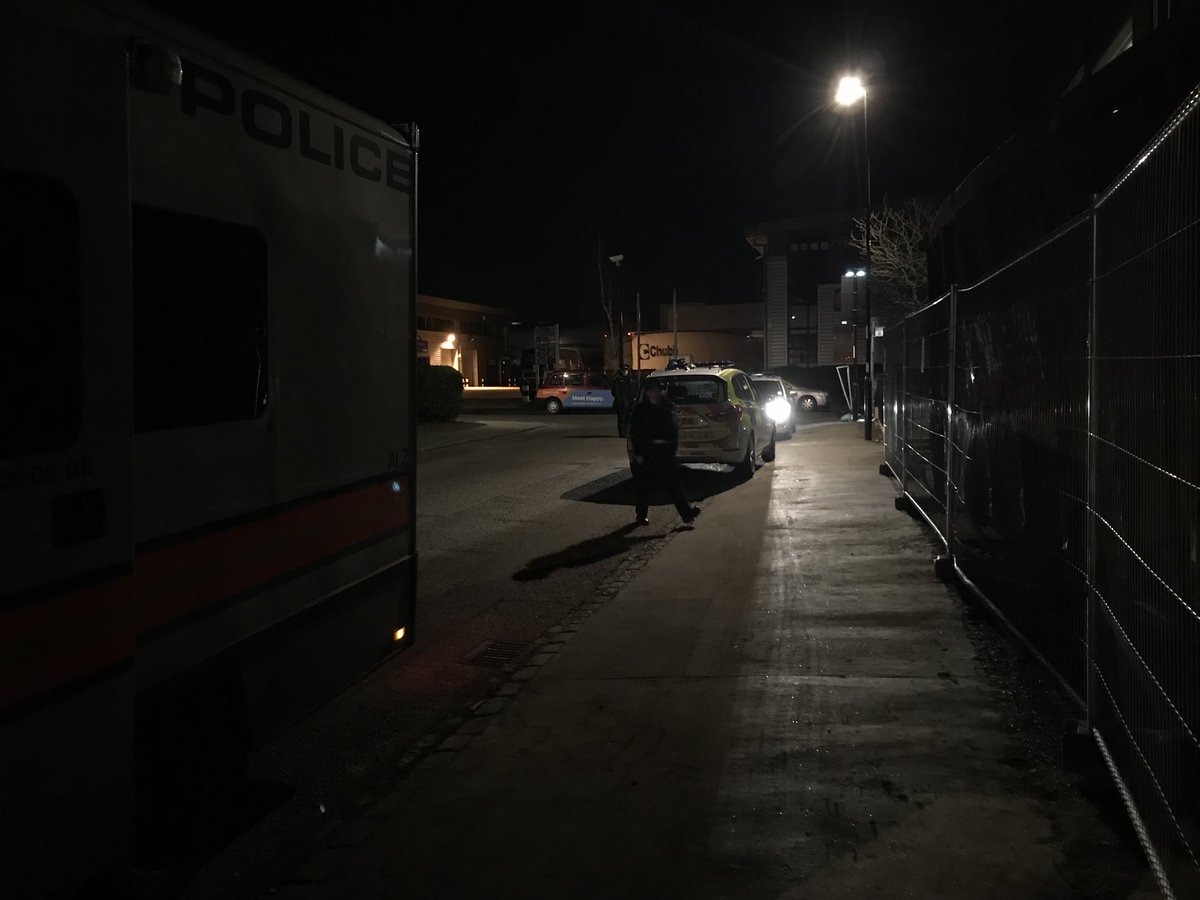MPSSpecials's tweet photo. #MSCTaskforce are assisting the Dogs Unit and local officers from @MPSCroydon with an area search. https://t.co/5TwuMfaYl4