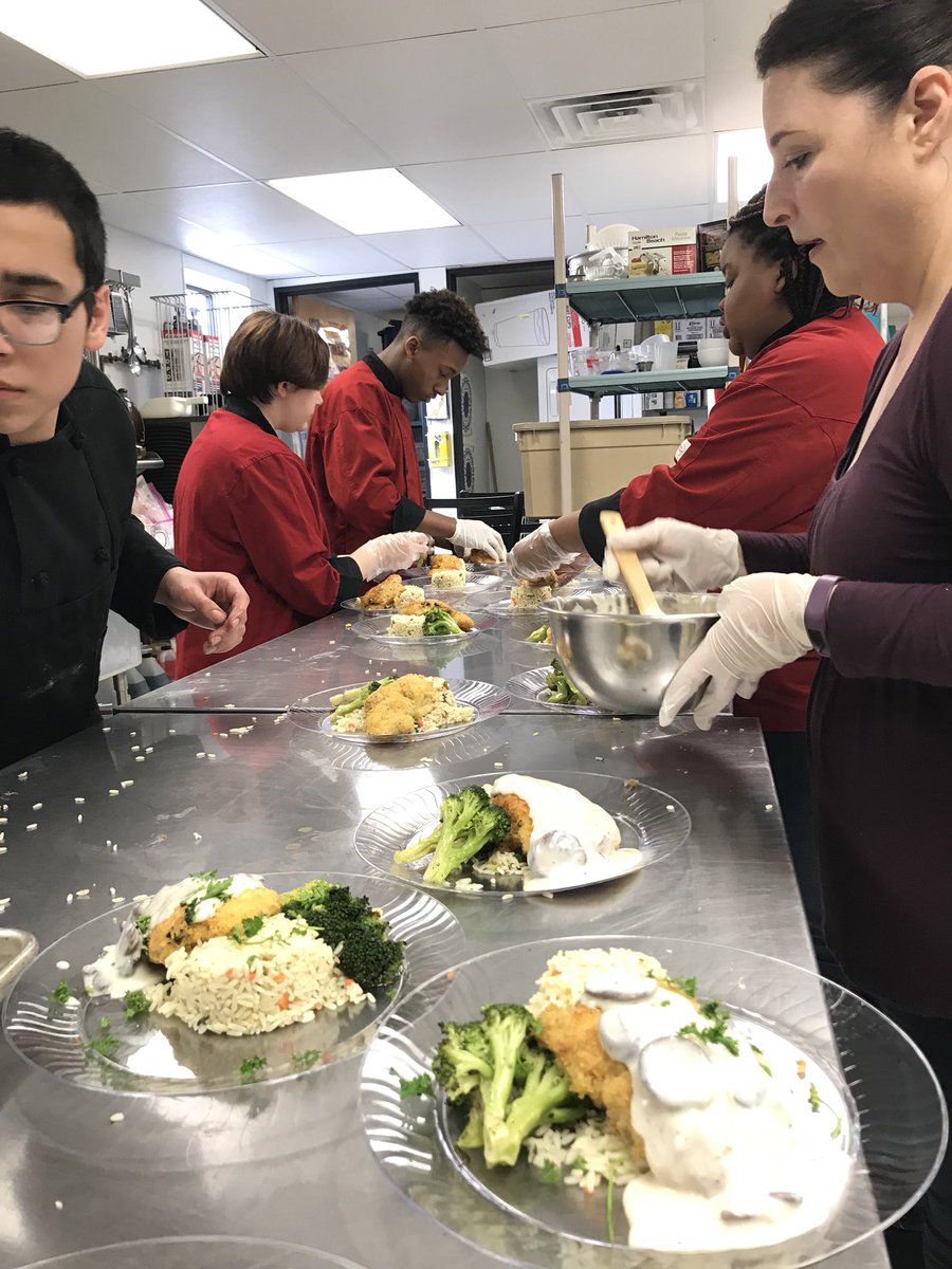 pamelakcarter's tweet photo. PBL!! #sulsprhs #sulsprisd #sshscte https://t.co/hOo8eHMKWX