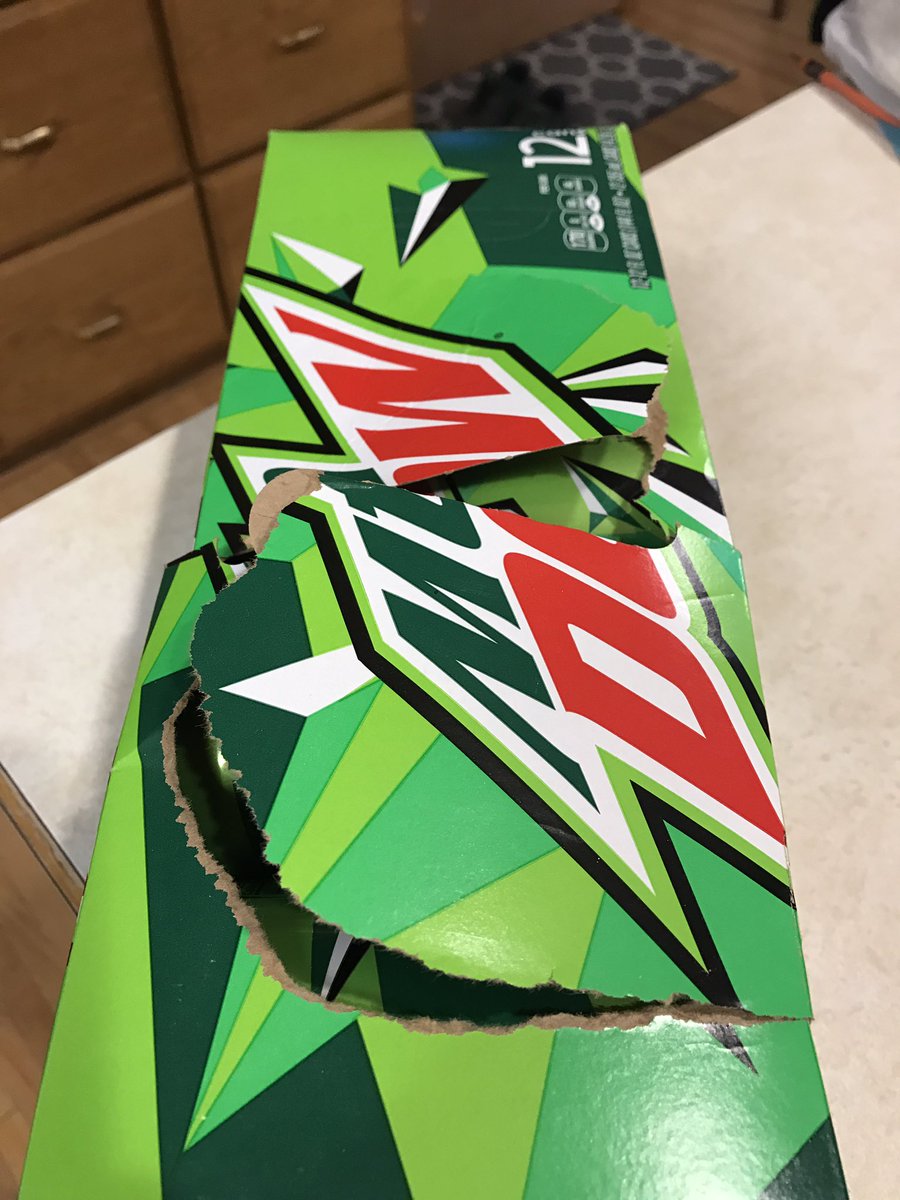 MichaelMaus1's tweet photo. @MountainDew Hey guys i love your liquid gold, but i hate your boxes. https://t.co/QojL8qEbHL