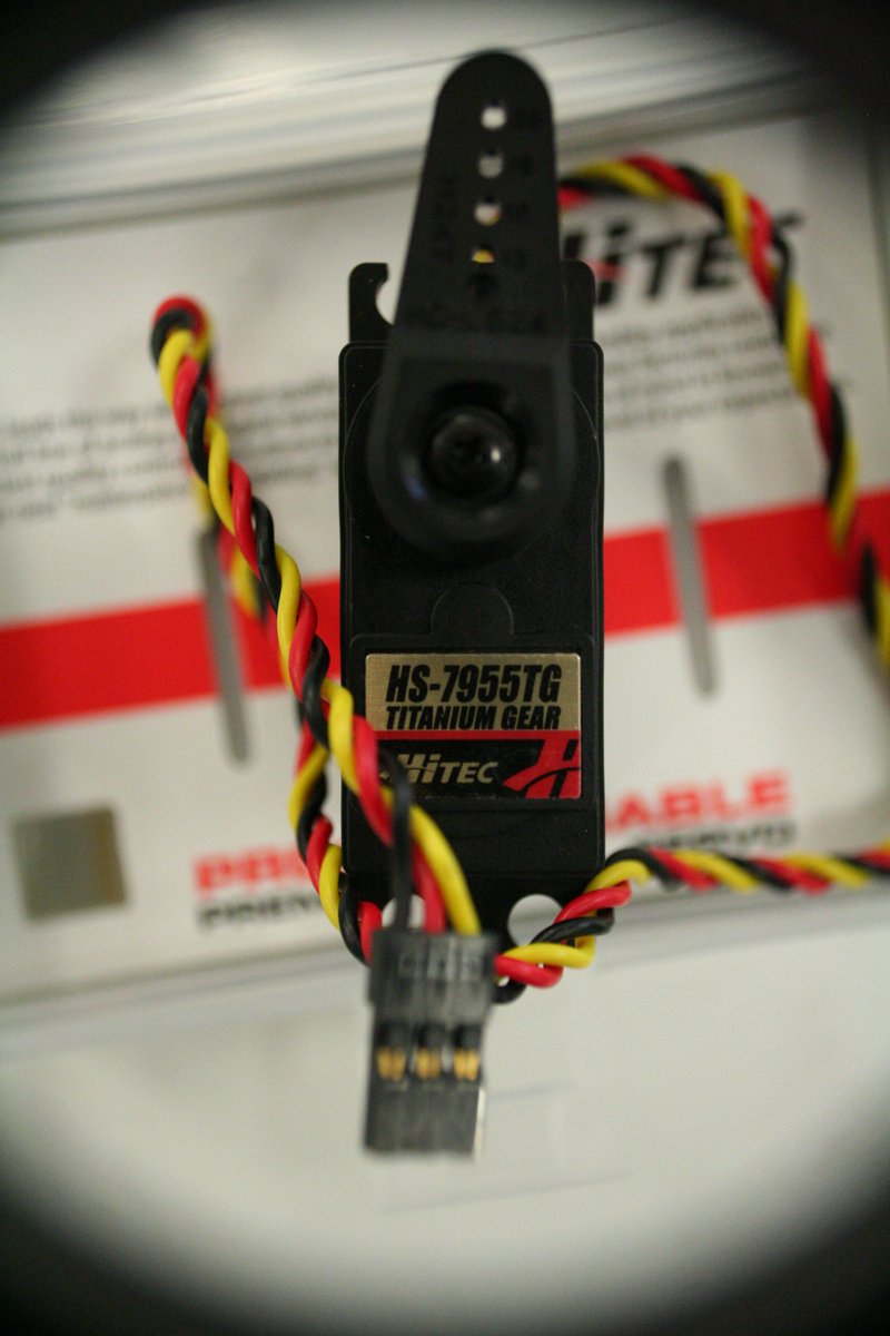 robotics_c4's tweet photo. Got some new servos in today! #Robots #omgrobots #ftc #c4robotics #c4 https://t.co/a1Ml1lOXED