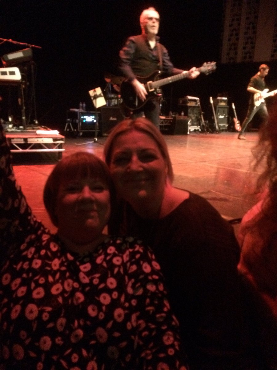 Julie Pollard (juliecpol) Twitter